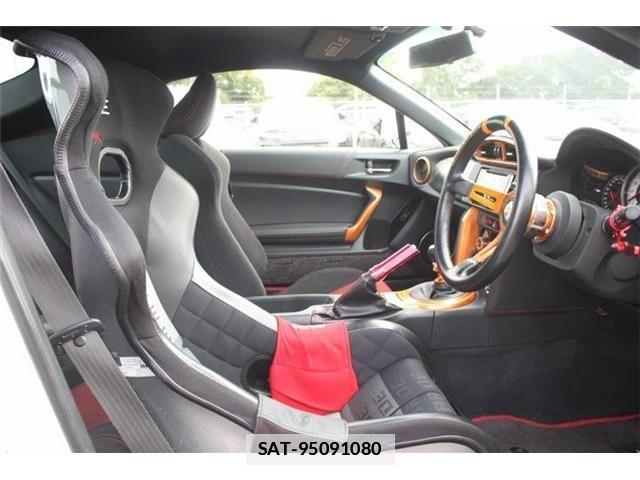 Toyota 86 2016-04 7978167-23
