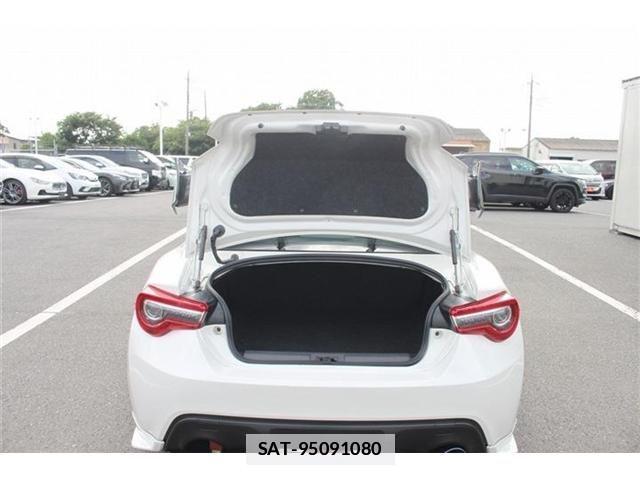 Toyota 86 2016-04 7978167-26