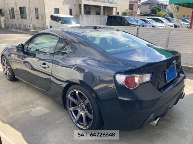 Toyota 86 2012-10 7978240-2