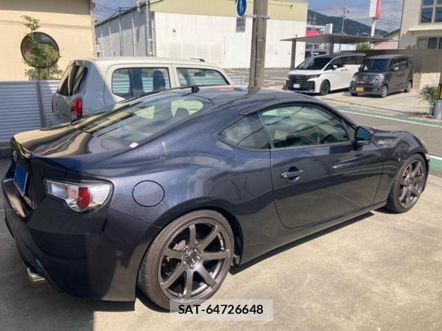 Toyota 86 2012-10 7978240-3