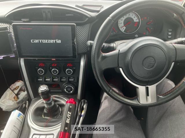 Toyota 86 2014-12 8033728-16