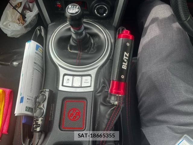 Toyota 86 2014-12 8033728-18