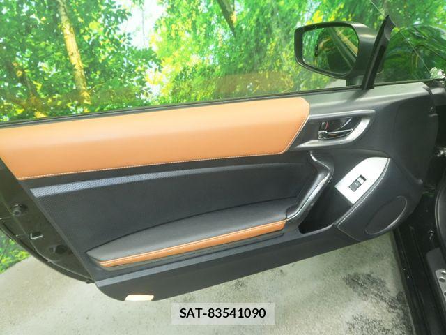 Toyota 86 2016-06 8033662-23