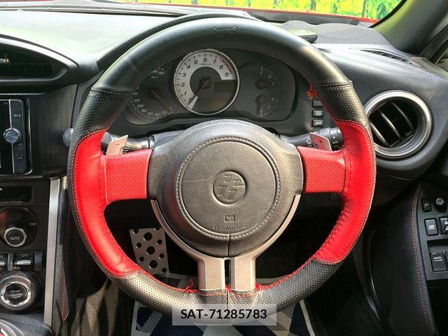 Toyota 86 2013-12 8033864-10