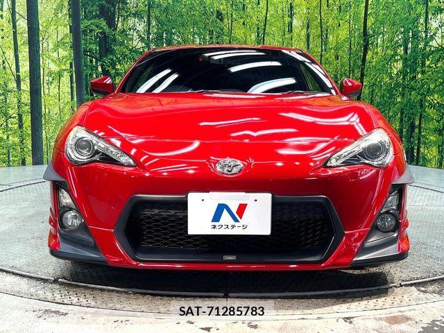 Toyota 86 2013-12 8033864-13