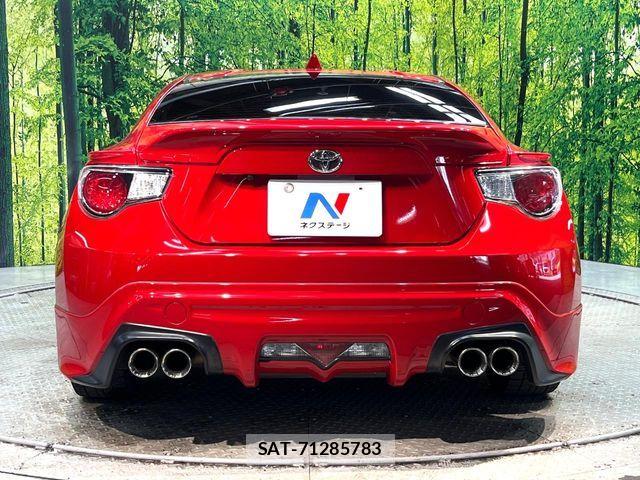 Toyota 86 2013-12 8033864-14