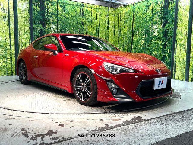 Toyota 86 2013-12 8033864-15