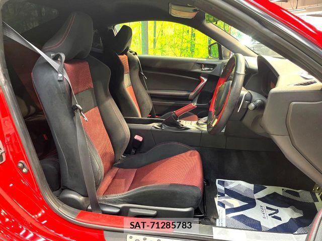 Toyota 86 2013-12 8033864-7