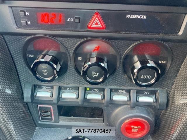 Toyota 86 2015-12 8033607-22