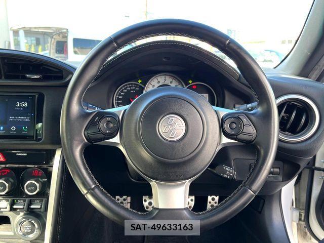 Toyota 86 2020-12 8033364-11