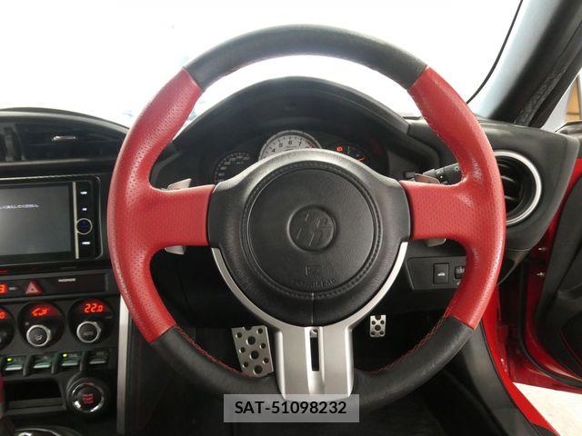 Toyota 86 2013-10 8072091-22
