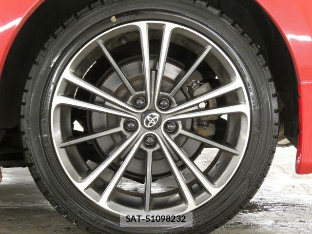 Toyota 86 2013-10 8072091-7