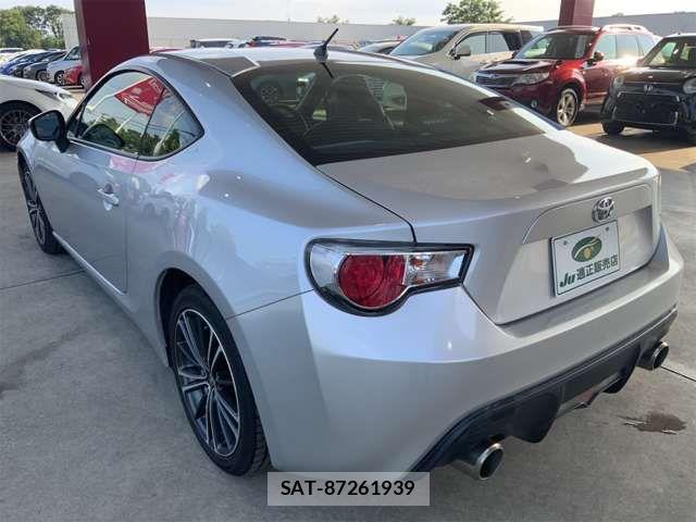Toyota 86 2013-04 8071966-8