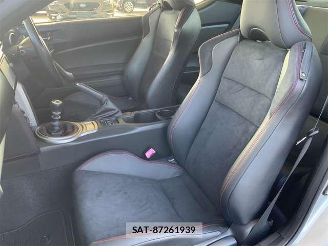 Toyota 86 2013-04 8071966-12