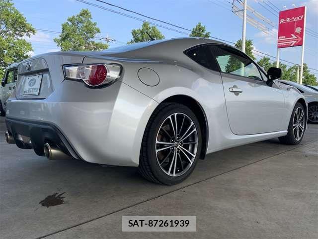 Toyota 86 2013-04 8071966-6