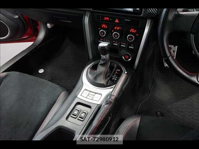 Toyota 86 2015-04 8072104-11