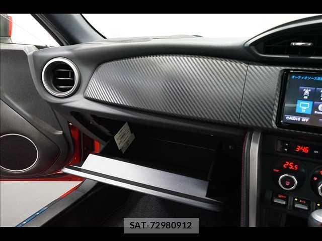 Toyota 86 2015-04 8072104-12