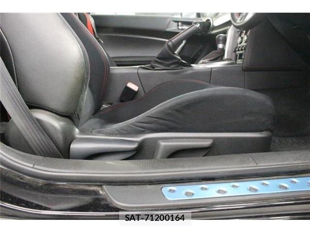Toyota 86 2012-08 8097223-27