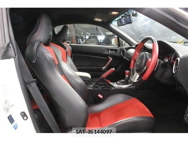 Toyota 86 2013-07 8097265-29