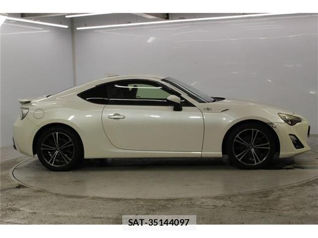 Toyota 86 2013-07 8097265-3