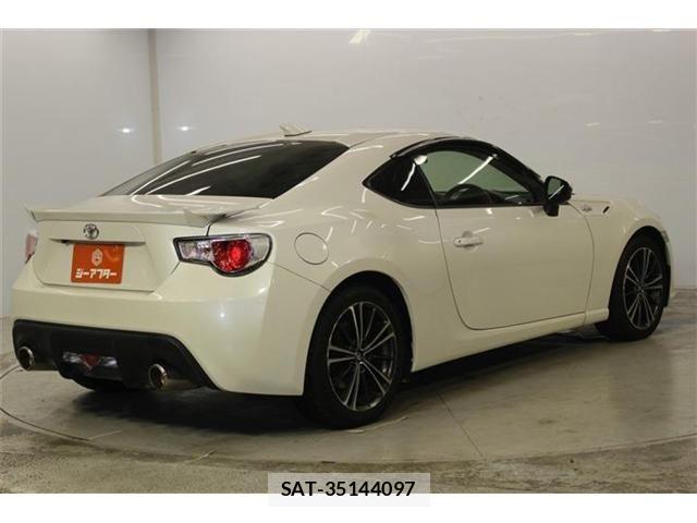 Toyota 86 2013-07 8097265-4