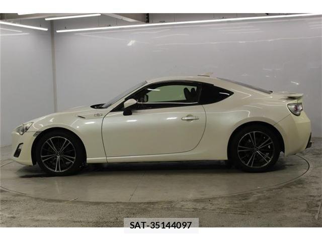 Toyota 86 2013-07 8097265-7