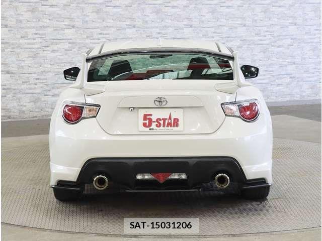 Toyota 86 2016-06 8144363-13