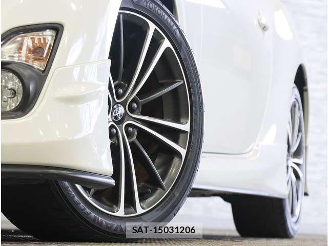 Toyota 86 2016-06 8144363-18