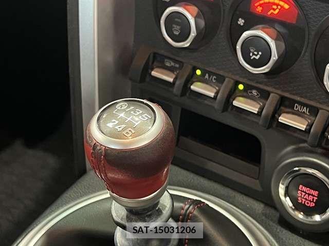 Toyota 86 2016-06 8144363-8