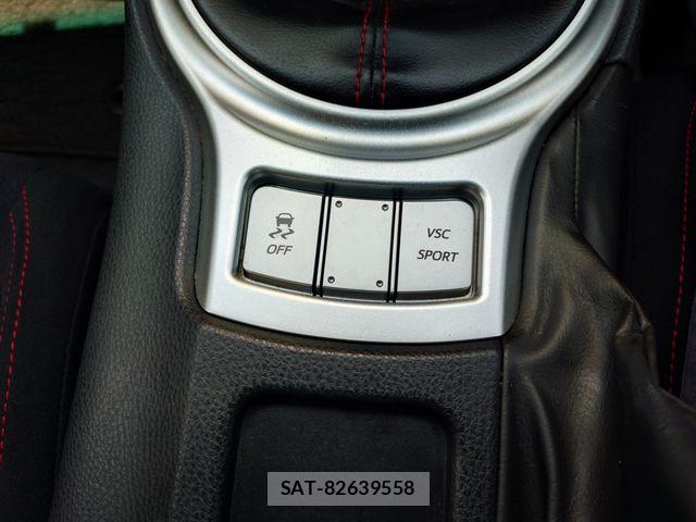 Toyota 86 2015-12 8144671-19