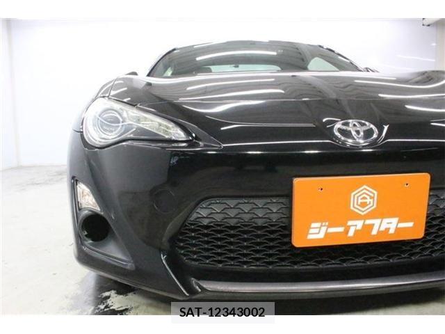 Toyota 86 2013-09 8144672-10