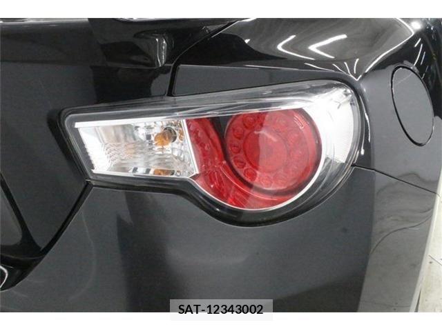 Toyota 86 2013-09 8144672-16