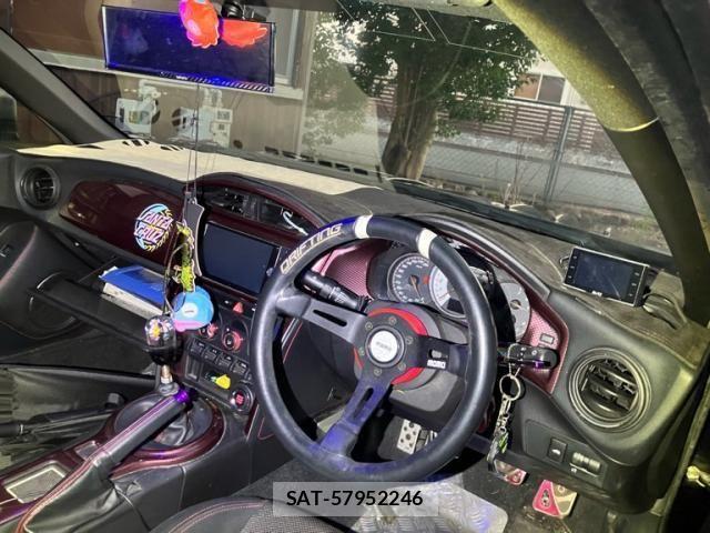 Toyota 86 2013-08 8157207-11