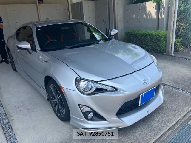 Toyota 86 2014-05 8157210-1