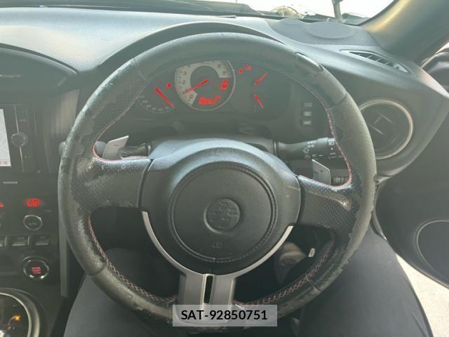 Toyota 86 2014-05 8157210-19