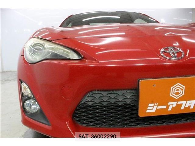 Toyota 86 2012-10 8156875-11