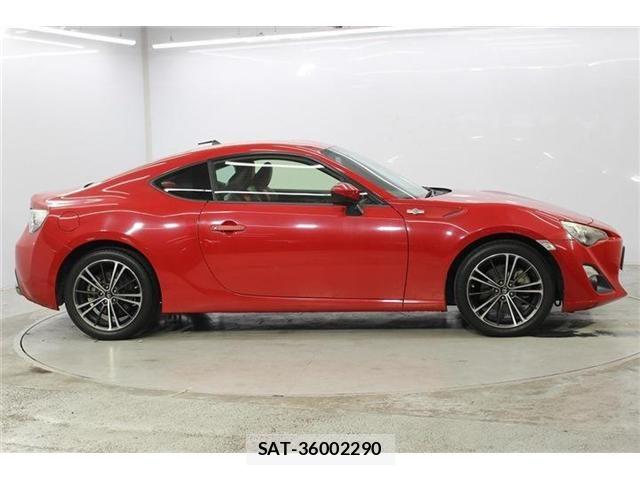 Toyota 86 2012-10 8156875-4