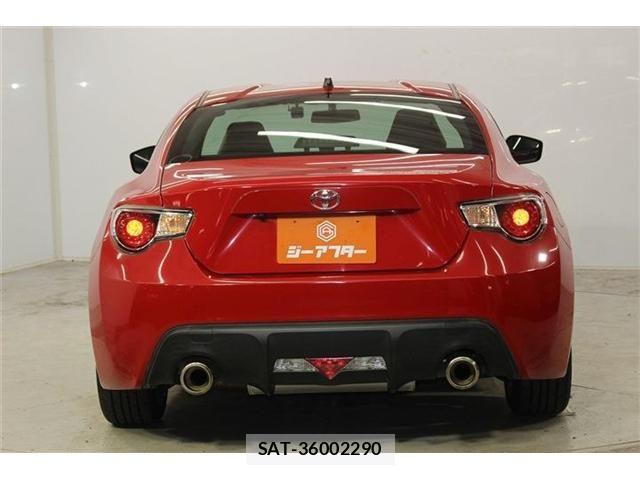 Toyota 86 2012-10 8156875-6