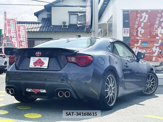 Toyota 86 2012-10 8205801-2