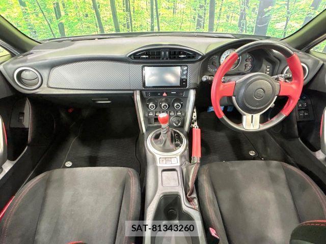 Toyota 86 2016-06 8205676-1