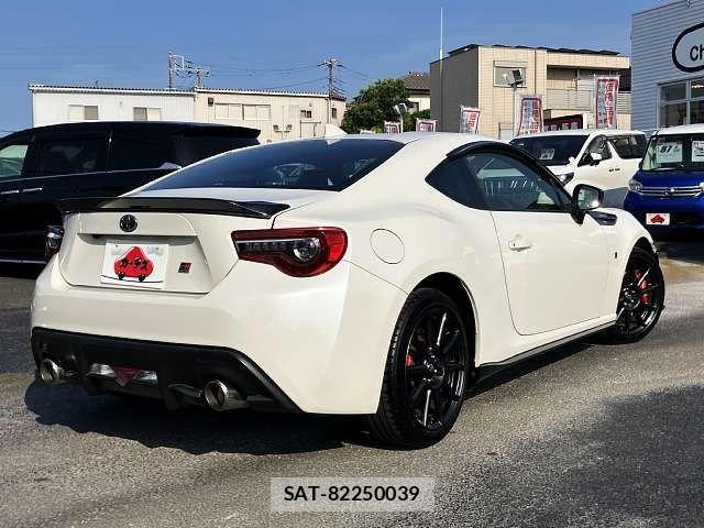 Toyota 86 2019-06 8205448-2