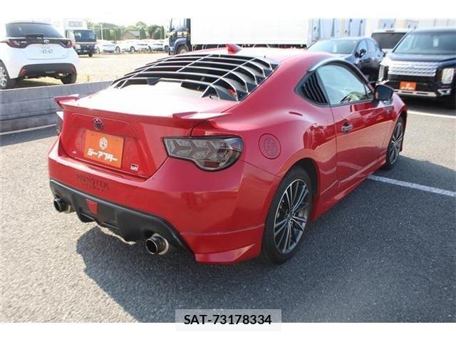 Toyota 86 2013-11 8205694-13