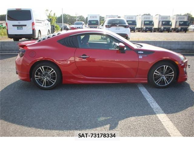 Toyota 86 2013-11 8205694-14