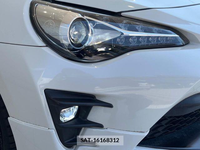 Toyota 86 2017-10 8227700-11