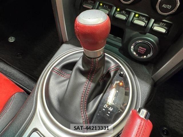 Toyota 86 2012-10 8227929-18
