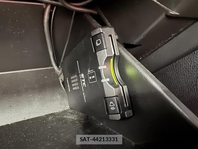 Toyota 86 2012-10 8227929-28