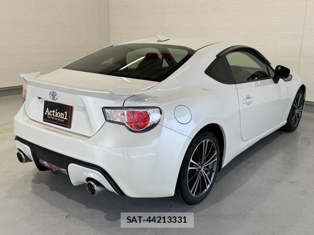 Toyota 86 2012-10 8227929-5