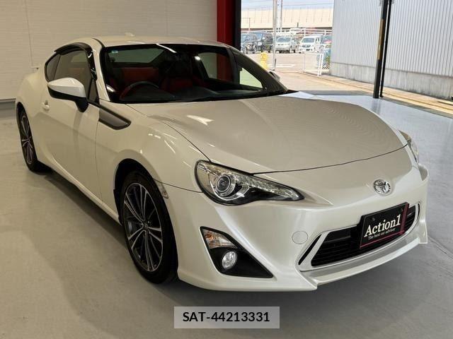 Toyota 86 2012-10 8227929-6