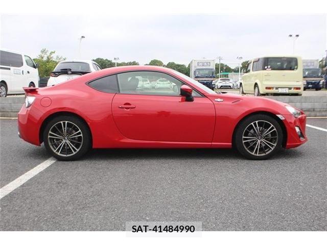 Toyota 86 2013-01 8244161-10