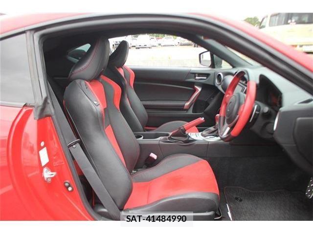 Toyota 86 2013-01 8244161-17